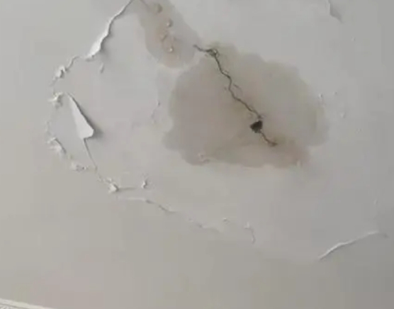 南充阳台漏水维修公司分享下屋面防水工程质量问题原因分析